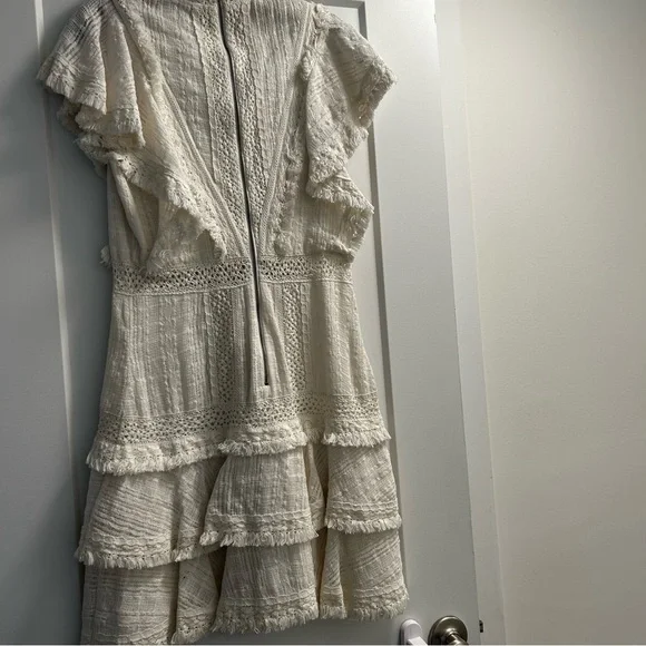 NWT Alice + Olivia Bea tiered ruffle dress size 4 - Picture 9 of 12